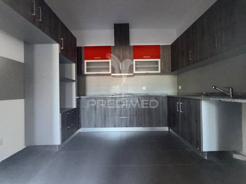 Moradia t5 na golegã – capital do cavalo!