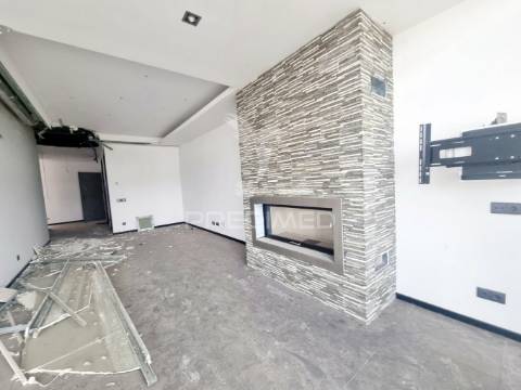 Terreno com construção elvas