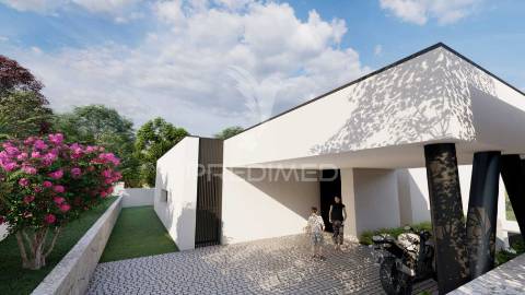 Moradia individual t3 nova - com piscina