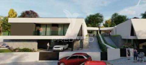 Moradia individual t3 nova - com piscina