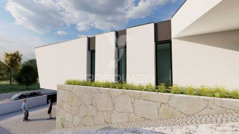 Moradia individual t3 nova - com piscina