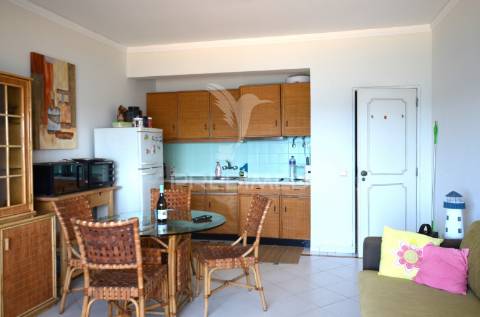 Apartamento t1 com vista mar - arrendamento anual em quarteira