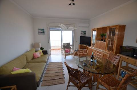 Apartamento t1 com vista mar - arrendamento anual em quarteira