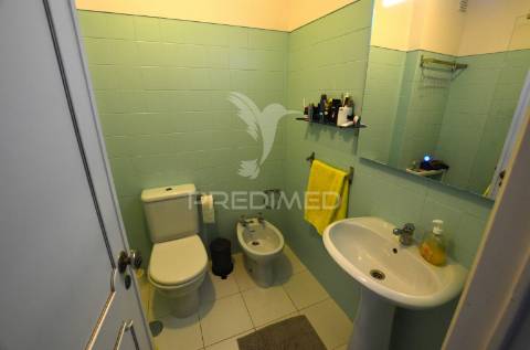 Apartamento t1 com vista mar - arrendamento anual em quarteira