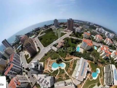 T2 condominio fechado com jardim, sauna e piscinas