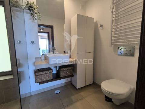 T2 condominio fechado com jardim, sauna e piscinas