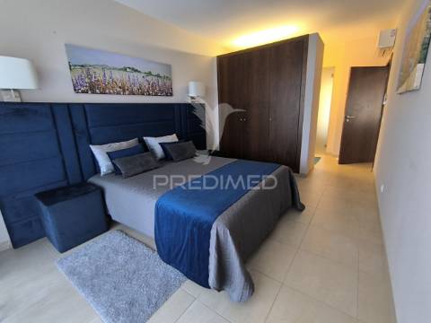 T2 condominio fechado com jardim, sauna e piscinas