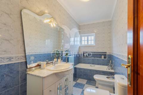 Encantadora moradia t5 em alcácer do sal com terreno de 1540m2 em plena natureza alentejana