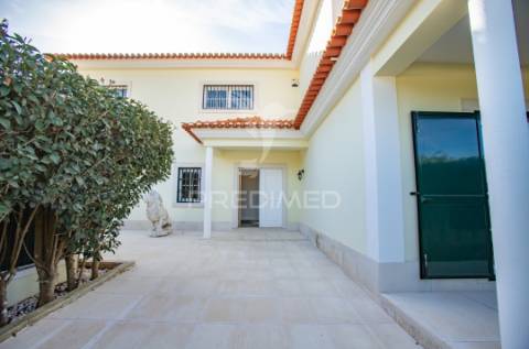 Moradia t5 areia-birre cascais