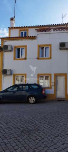 Moradia em póvoa e mradas