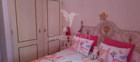 Moradia em póvoa e mradas