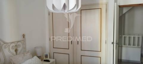 Moradia em póvoa e mradas