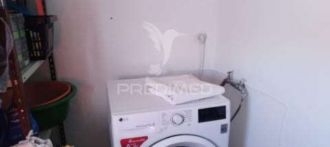 Moradia em póvoa e mradas