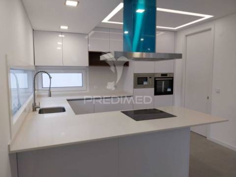 Moradia t5 isolada - entroncamento - quinta do bonito