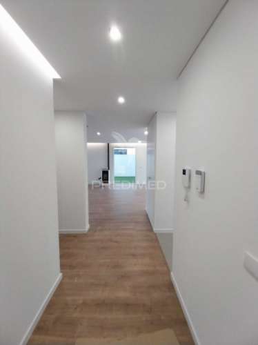 Moradia t5 isolada - entroncamento - quinta do bonito