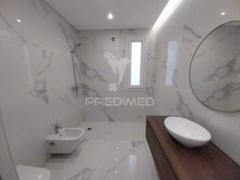 Moradia t5 isolada - entroncamento - quinta do bonito