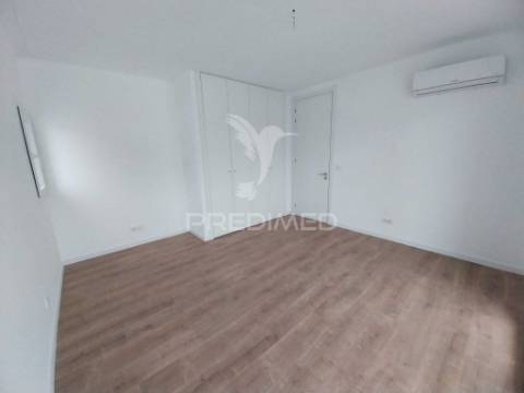 Moradia t5 isolada - entroncamento - quinta do bonito