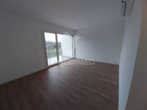 Moradia t5 isolada - entroncamento - quinta do bonito