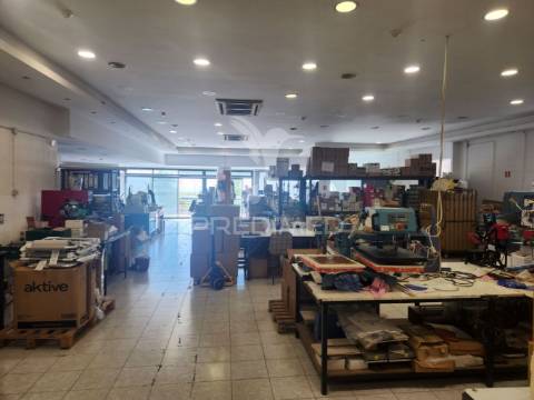 Armazém em mina de água (amadora)