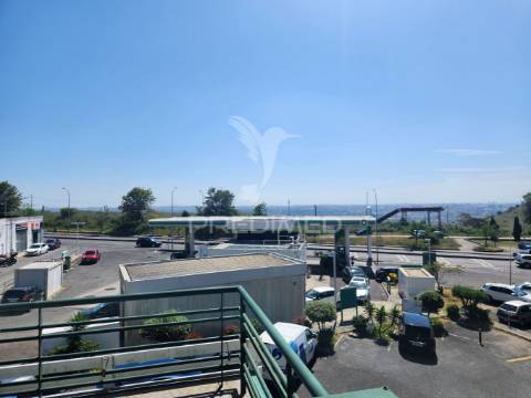 Armazém em mina de água (amadora)