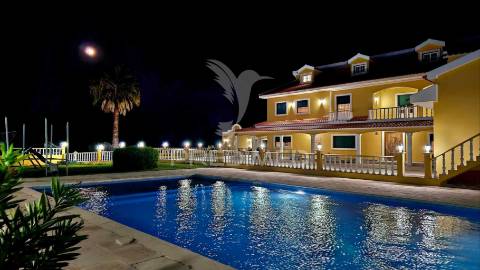 Magnífica quinta t5 com piscina e terreno de 2,4h em aveiras de cima, azambuja