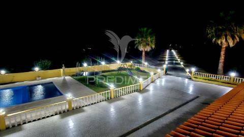 Magnífica quinta t5 com piscina e terreno de 2,4h em aveiras de cima, azambuja