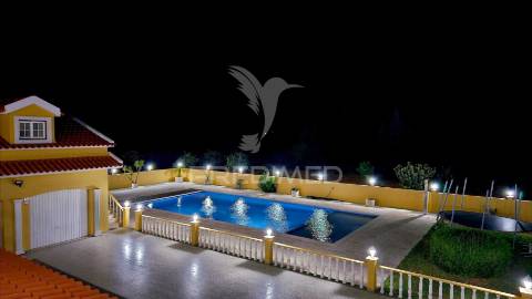 Magnífica quinta t5 com piscina e terreno de 2,4h em aveiras de cima, azambuja