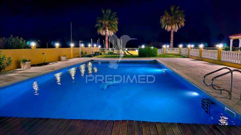 Magnífica quinta t5 com piscina e terreno de 2,4h em aveiras de cima, azambuja