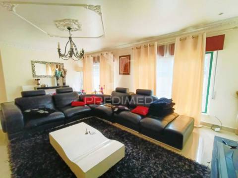 Magnífica quinta t5 com piscina e terreno de 2,4h em aveiras de cima, azambuja