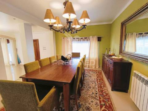 Magnífica quinta t5 com piscina e terreno de 2,4h em aveiras de cima, azambuja