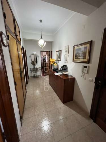 Apartamento t3 + box de garagem (barreiro)