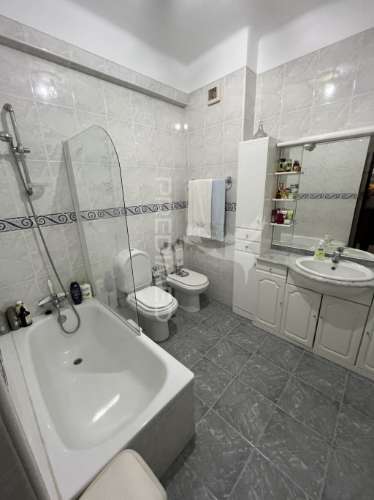 Apartamento t3 + box de garagem (barreiro)