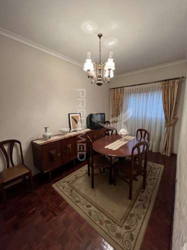 Apartamento t3 + box de garagem (barreiro)