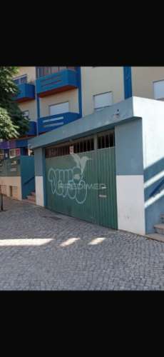 Apartamento t3 + box de garagem (barreiro)