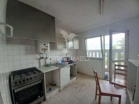 Apartamento t3 com excelentes acabamentos - cidade do sol