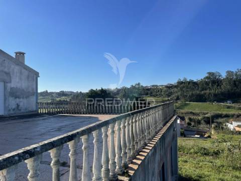 Moradia t3 perto de caldas da rainha