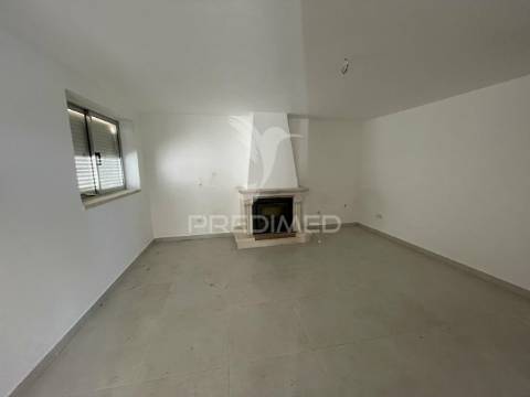 Moradia t3 perto de caldas da rainha