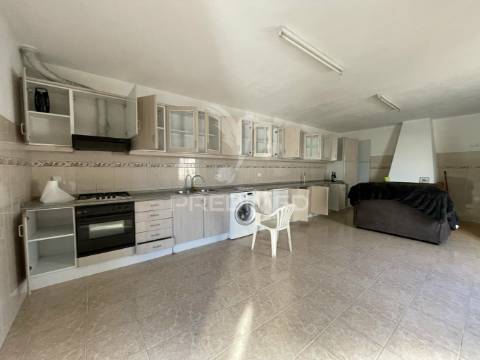 Moradia t3 perto de caldas da rainha