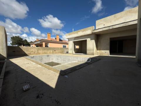 Moradia t5 com piscina azeitão