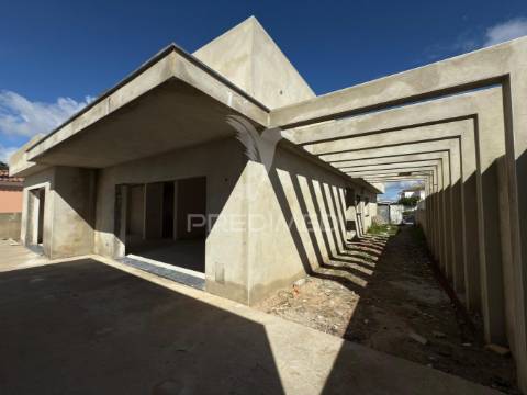 Moradia t5 com piscina azeitão