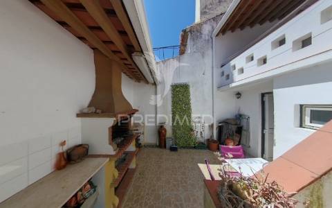 Moradia t5 - póvoa e meadas