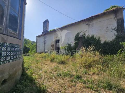 Solar histórico no centro da localidade de cabaços, distrito de leiria