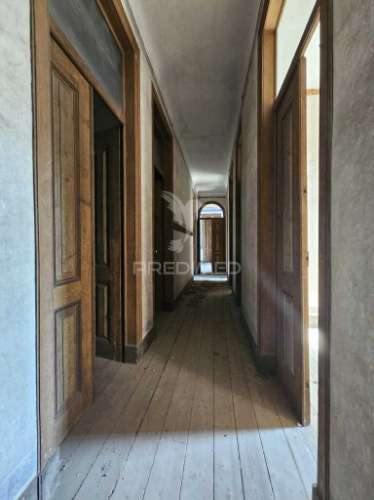 Solar histórico no centro da localidade de cabaços, distrito de leiria