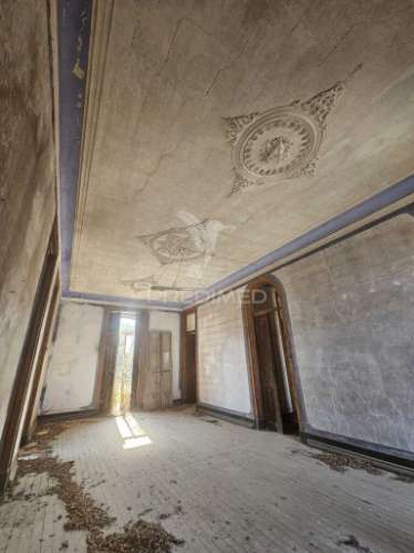 Solar histórico no centro da localidade de cabaços, distrito de leiria