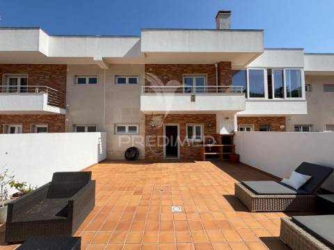 Moradia contemporânea t3 na foz do arelho – conforto, vista e tranquilidade