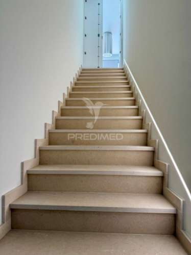 Moradia t3 com acabamentos de luxo e piscina - quinta da amizade, setúbal