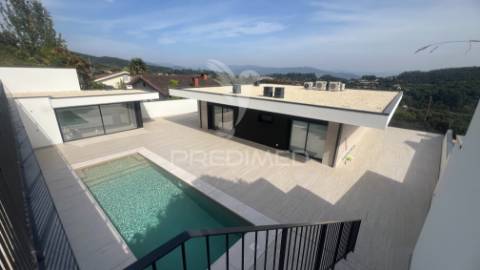 Moradia de luxo t4 - vila verde