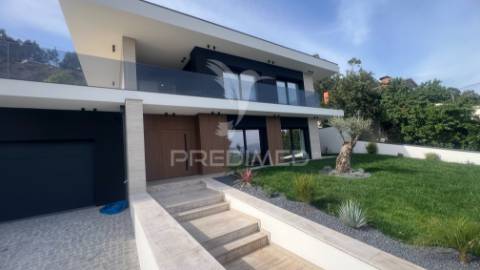 Moradia de luxo t4 - vila verde