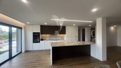 Moradia de luxo t4 - vila verde