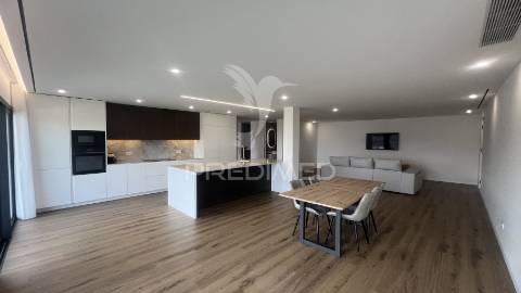 Moradia de luxo t4 - vila verde